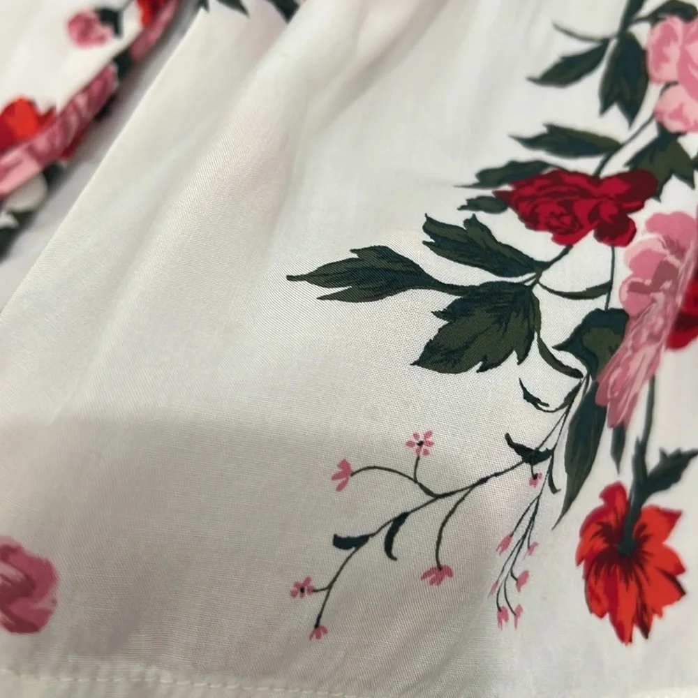 Old Navy girls Flowey long sleeve V-neck floral dressy shirt - Picture 7 of 7